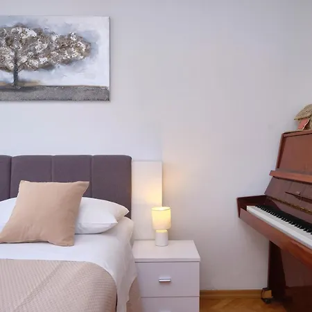 Sunny Apartment Split